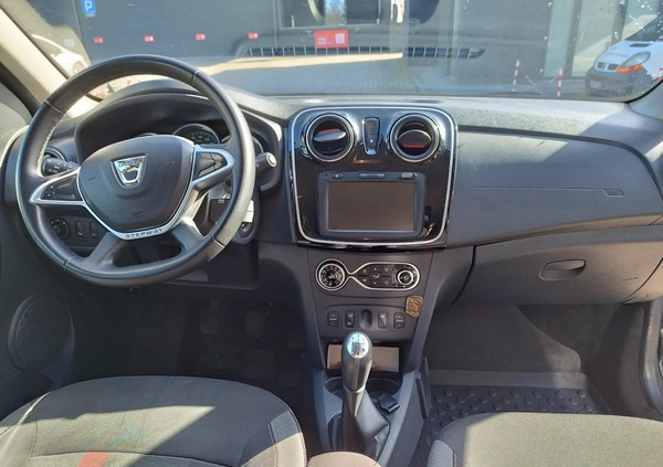 Dacia Logan cena 39900 przebieg: 65500, rok produkcji 2019 z Lublin małe 56